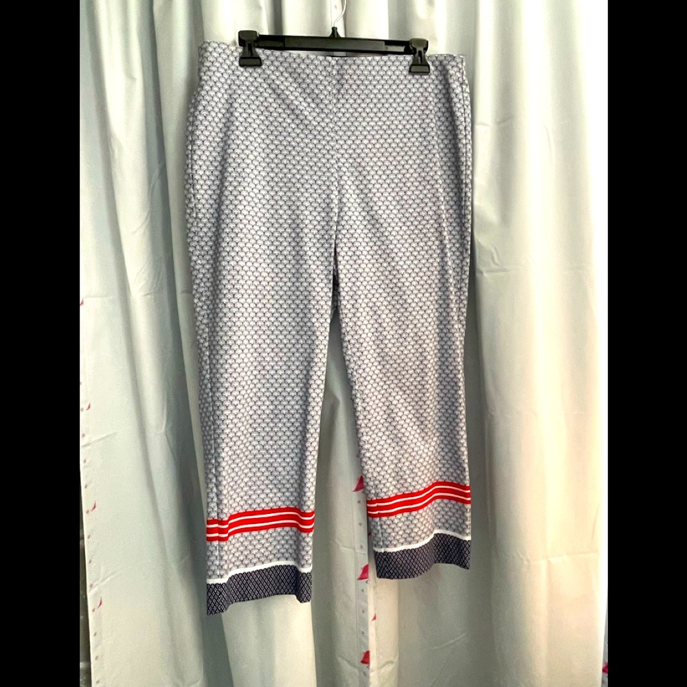 Ladies capri pants